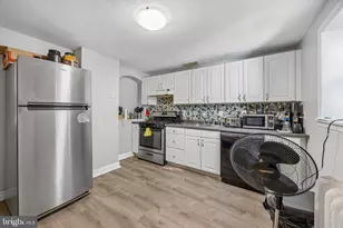 378 Shurs Ln, Philadelphia, PA 19128 - Photo 10