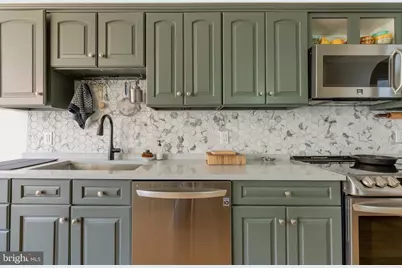 1320 Castle Avenue, Philadelphia, PA 19148 - Photo 14