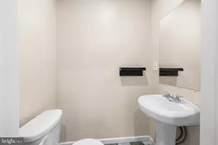 743 S 52nd St, Philadelphia, PA 19143 - Photo 14