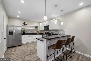 743 S 52nd St, Philadelphia, PA 19143 - Photo 8