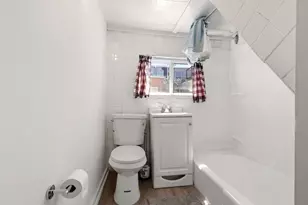 502 Mountain St, Philadelphia, PA 19148 - Photo 10