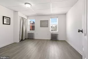 502 Mountain St, Philadelphia, PA 19148 - Photo 10