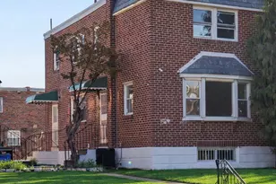 3037 Windish St, Philadelphia, PA 19152 - Photo 2