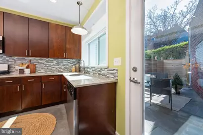 2140 E Letterly Street, Philadelphia, PA 19125 - Photo 10