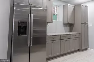 2323 Moore St, Philadelphia, PA 19145 - Photo 8