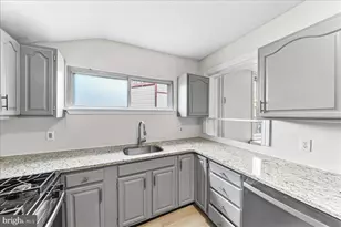 3654 Calumet St, Philadelphia, PA 19129 - Photo 10