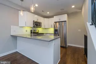 1641 Fitzwater St, Philadelphia, PA 19146 - Photo 4