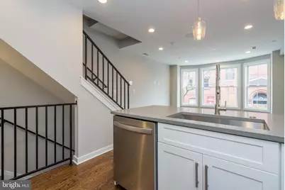 1641 Fitzwater Street #B, Philadelphia, PA 19146 - Photo 6