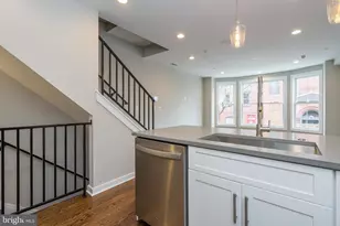 1641 Fitzwater St, Philadelphia, PA 19146 - Photo 6