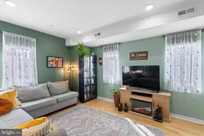 1940 S 6th Street, Philadelphia, PA 19148 - Photo 4