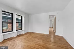 2105 Green St, Philadelphia, PA 19130 - Photo 10