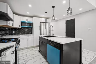 4727 Edmund St, Philadelphia, PA 19124 - Photo 12