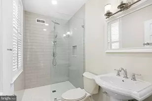1115 Lombard St, Philadelphia, PA 19147 - Photo 24