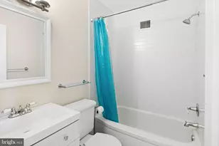 1115 Lombard St, Philadelphia, PA 19147 - Photo 32