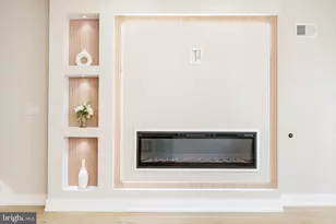 1511 S 15th St, Philadelphia, PA 19146 - Photo 6