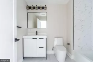 1511 S 15th St, Philadelphia, PA 19146 - Photo 24