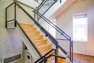 915 S 7th St, Philadelphia, PA 19147 - Photo 18
