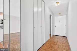 2401 Pennsylvania Ave, Philadelphia, PA 19130 - Photo 16