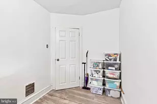 2514 S 68th St, Philadelphia, PA 19142 - Photo 12