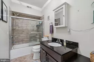 302 Lombard St, Philadelphia, PA 19147 - Photo 12