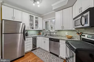 302 Lombard St, Philadelphia, PA 19147 - Photo 4