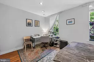 302 Lombard St, Philadelphia, PA 19147 - Photo 14