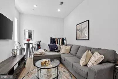 1415 Locust Street #202, Philadelphia, PA 19102 - Photo 2