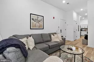 1415 Locust St, Philadelphia, PA 19102 - Photo 4