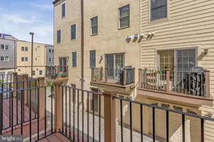 1011 N 3rd St, Philadelphia, PA 19123 - Photo 8