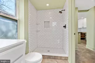 332 W Queen Ln, Philadelphia, PA 19144 - Photo 16