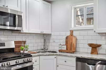 1543 S Bailey Street, Philadelphia, PA 19146 - Photo 12