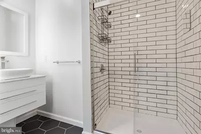 1543 S Bailey Street, Philadelphia, PA 19146 - Photo 32