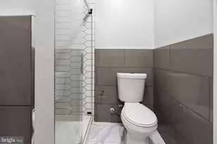 1543 S Bailey St, Philadelphia, PA 19146 - Photo 28