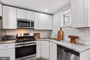 1543 S Bailey St, Philadelphia, PA 19146 - Photo 14