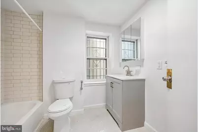 2036 Mount Vernon Street #1R, Philadelphia, PA 19130 - Photo 14