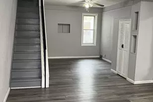 5740 Harbison Ave, Philadelphia, PA 19135 - Photo 4