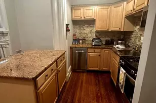 1211 Spruce St, Philadelphia, PA 19107 - Photo 4