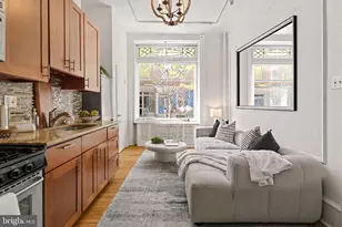 1109 Spruce St, Philadelphia, PA 19107 - Photo 4