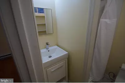 709 S 20th Street #2R, Philadelphia, PA 19146 - Photo 8