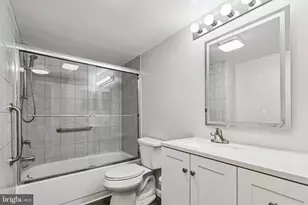 241 S 6th St, Philadelphia, PA 19106 - Photo 16