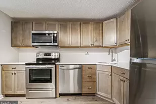 241 S 6th St, Philadelphia, PA 19106 - Photo 6