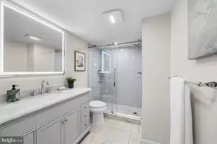 241 S 6th St, Philadelphia, PA 19106 - Photo 30