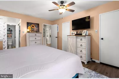 5025 S Convent Lane #J, Philadelphia, PA 19114 - Photo 14