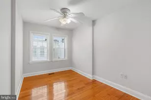 614 S LeCount St, Philadelphia, PA 19146 - Photo 16