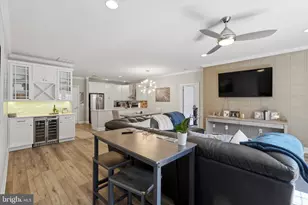 800 Admirals Way, Philadelphia, PA 19146 - Photo 10