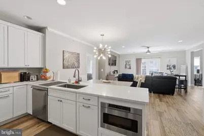 800 Admirals Way #1847, Philadelphia, PA 19146 - Photo 6