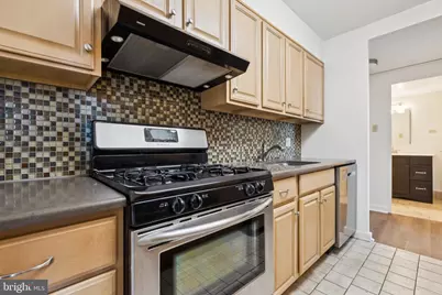 604 S Washington Square #1212, Philadelphia, PA 19106 - Photo 6