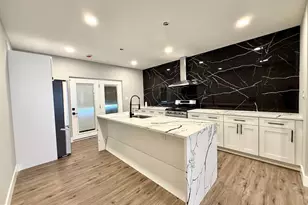 2058 E Auburn St, Philadelphia, PA 19134 - Photo 10