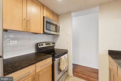 241 S 6th Street #311A, Philadelphia, PA 19106 - Photo 8