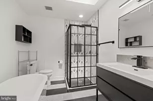 2118 N Wanamaker St, Philadelphia, PA 19131 - Photo 20
